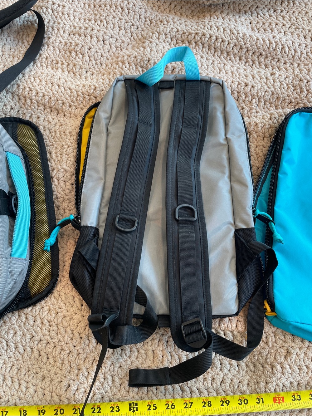 Topo Designs Gray & Black
CARVANA Travel and Daily bag with Turquoise Accents - Picture 9 of 13